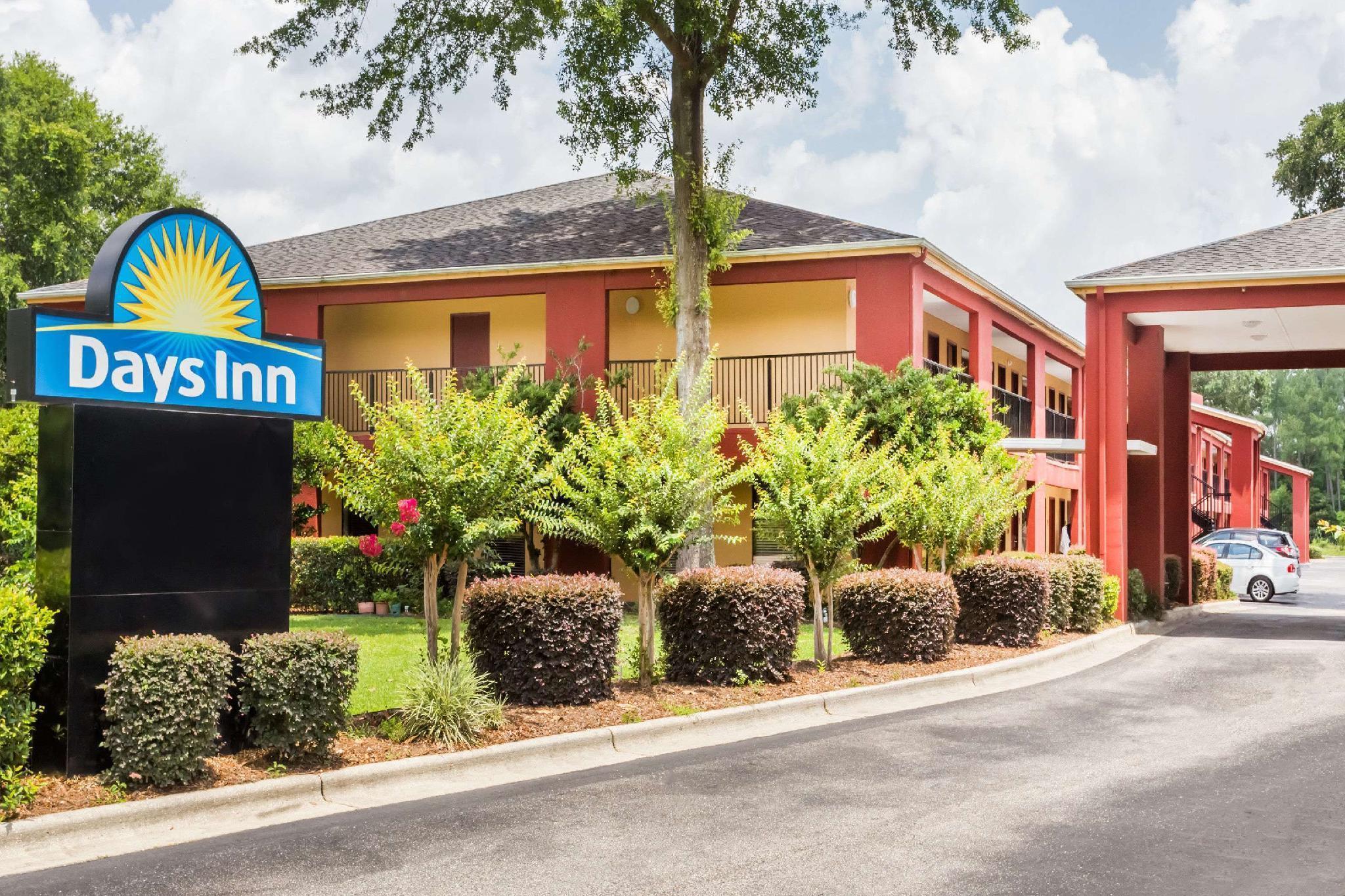 Days Inn By Wyndham Pensacola I-10 Ferry Pass Exterior foto