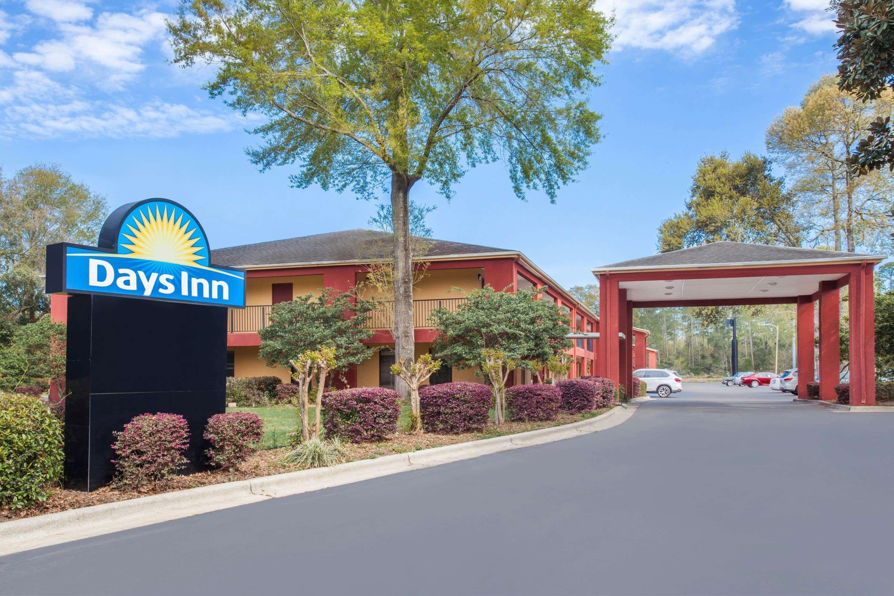 Days Inn By Wyndham Pensacola I-10 Ferry Pass Exterior foto