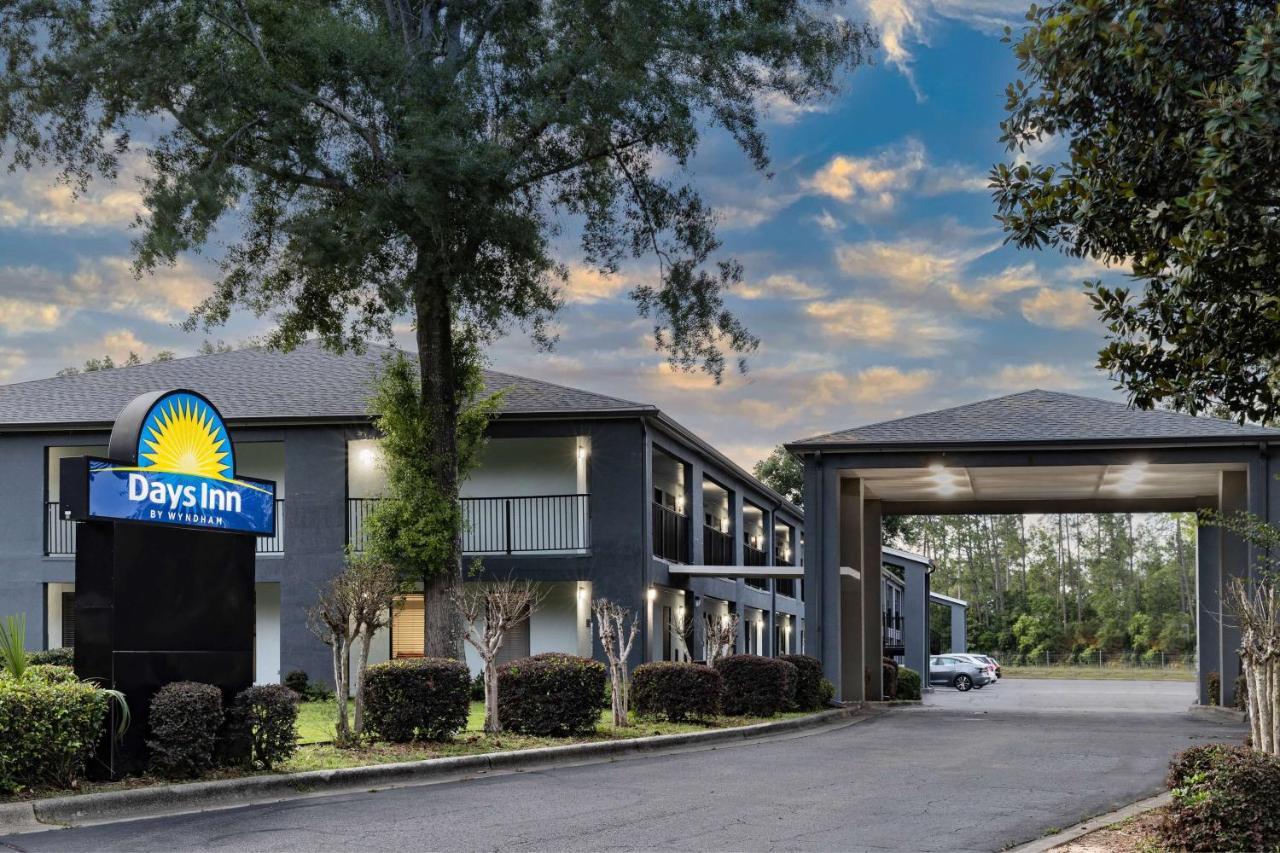 Days Inn By Wyndham Pensacola I-10 Ferry Pass Exterior foto